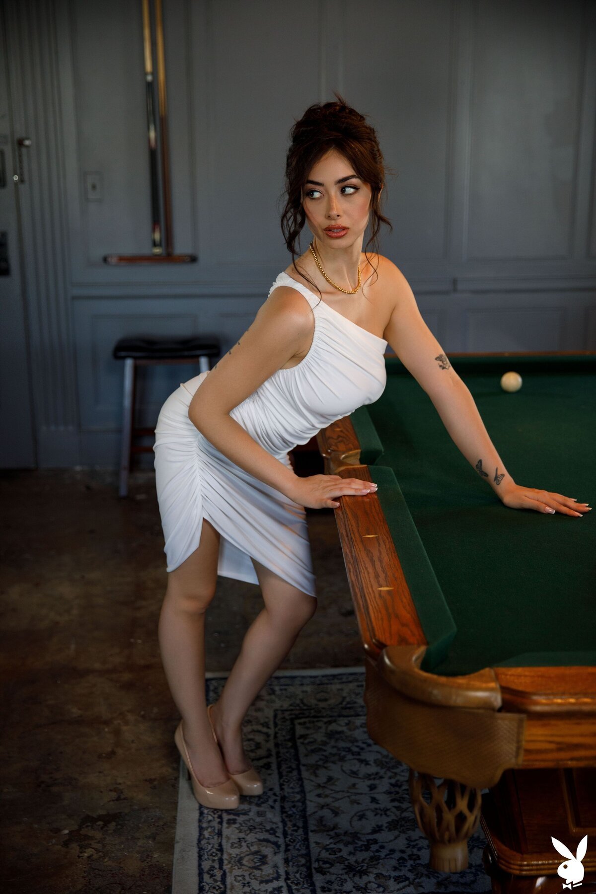 Chloe Surreal tears off her white dress exposing big boobs and bubble butt indoors