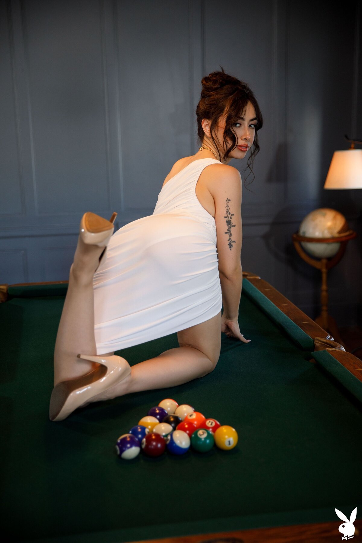 Chloe Surreal tears off her white dress exposing big boobs and bubble butt indoors