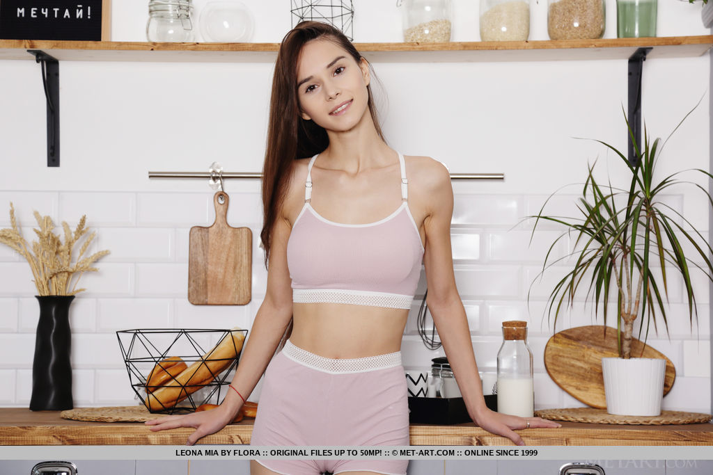 MetArt presents Leona Mia - Breakfast Of Champions