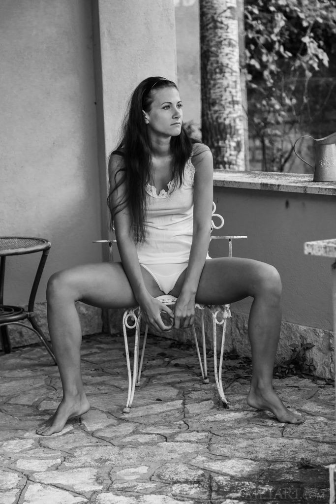Lauren Crist - Heading outside to have a fun, naked adventure