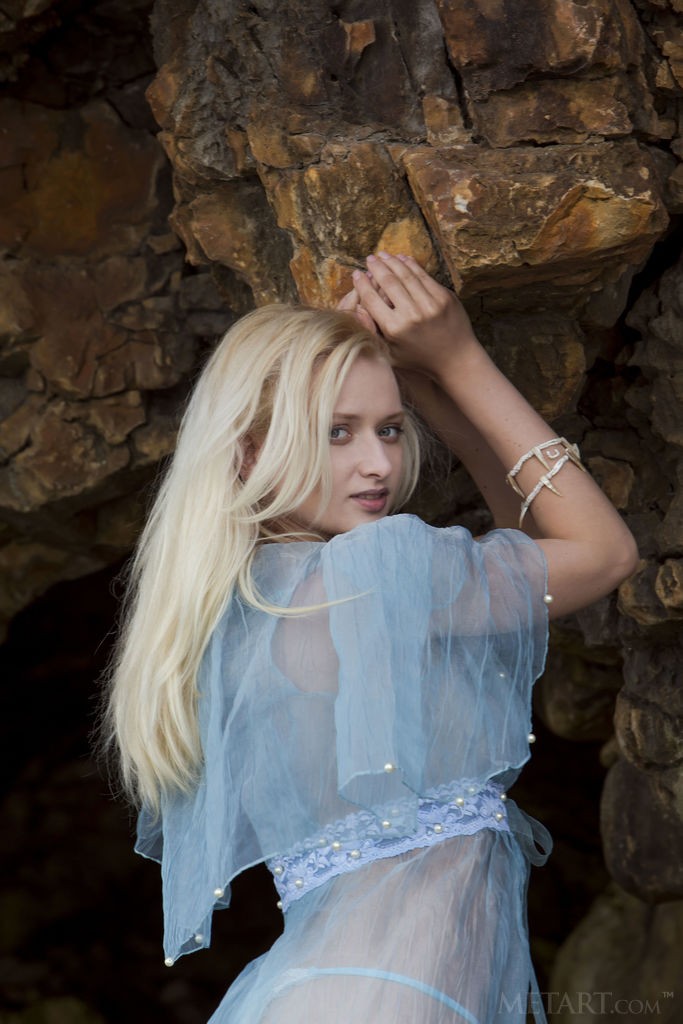 Nika N - Hot blondie plays with her sweet holes in cave