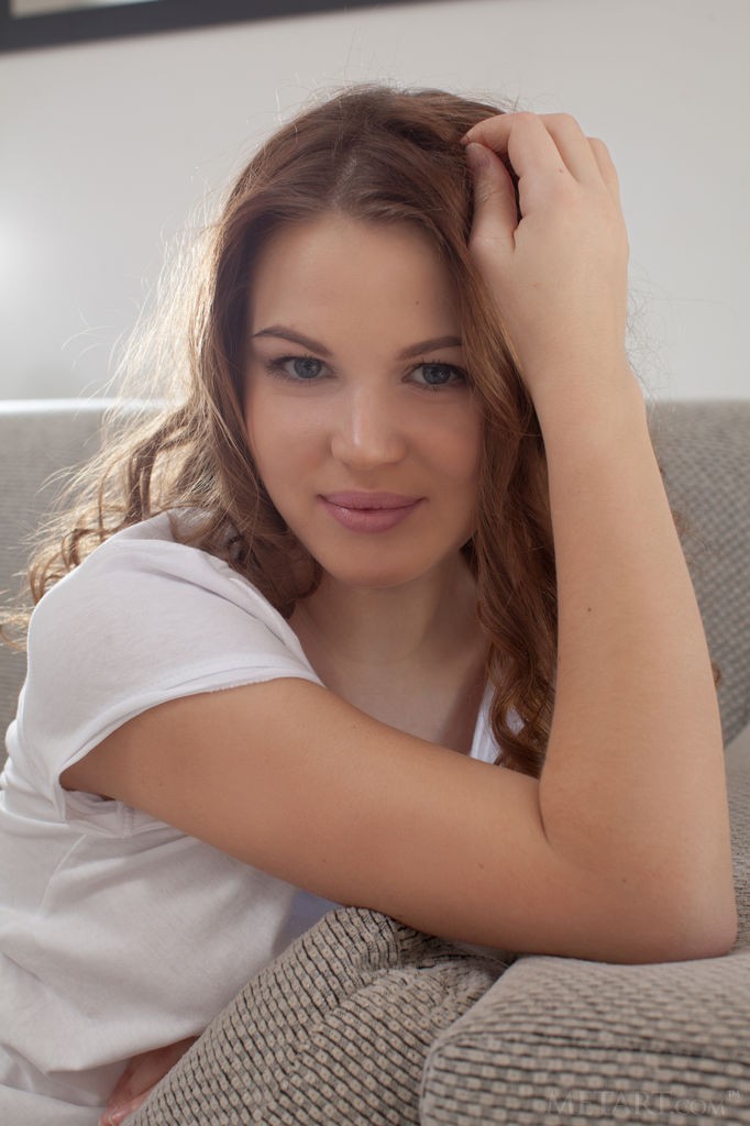 Nika O - Rd head shy cute teen posing naked on the couch at home