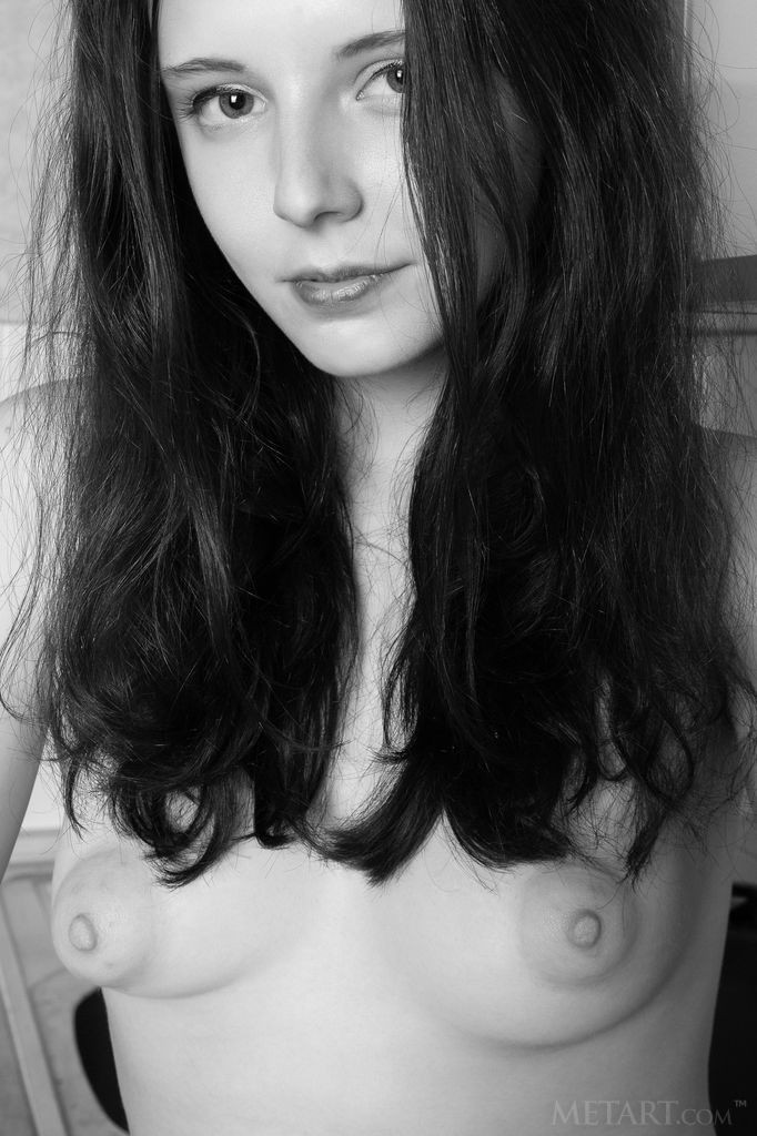 Sienna - Totally naked babe caresses her body all over the place