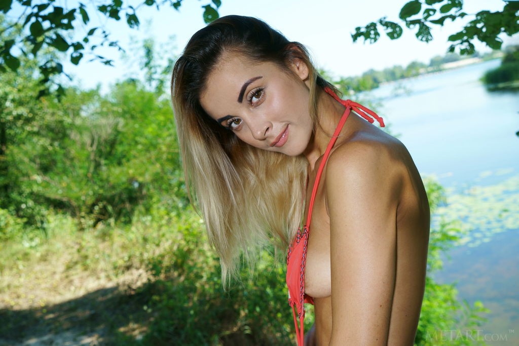 Juck - Wearing no panties under her shorts makes getting nude easy