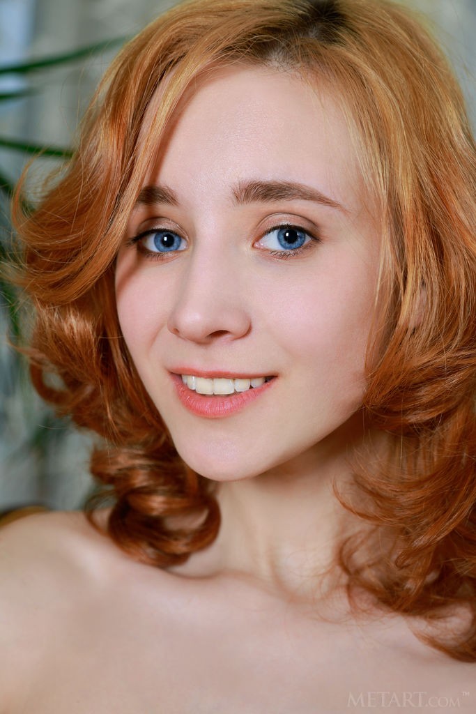 Kitty Nice - Redhead with amazing eyes and nice smile naked