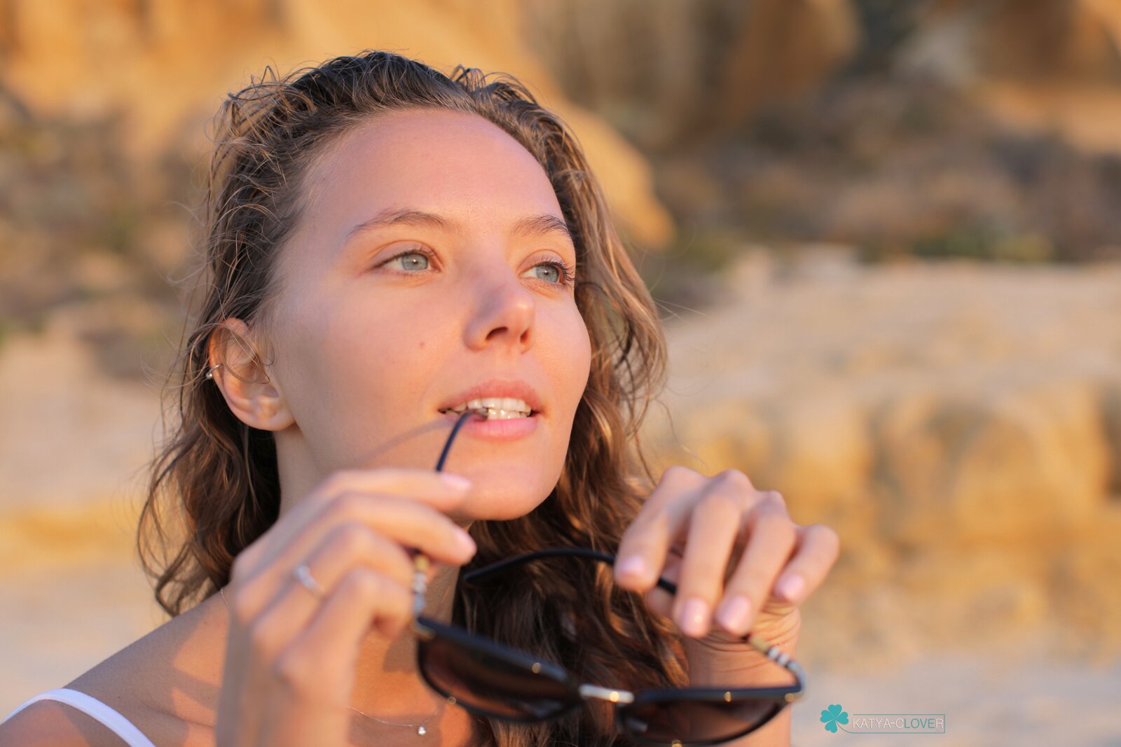 Katya Clover in Miracle