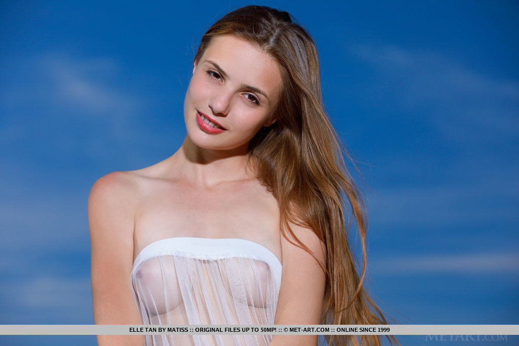 MetArt presents Elle Tan - Seaside