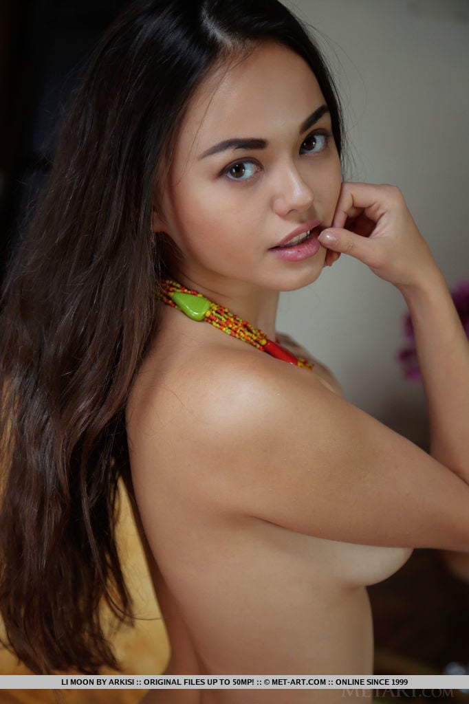 MetArt presents Li Moon - Nude At Home